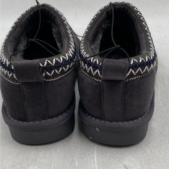 Maurices Gray Fuzzy Slippers - Picture 4 of 9
